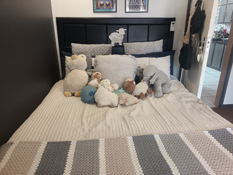 4 Bedroom Property for Sale in Carters Glen Northern Cape